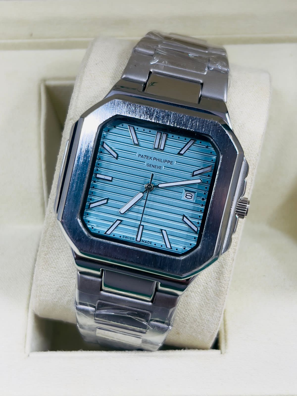 Universal Point Classic Watch